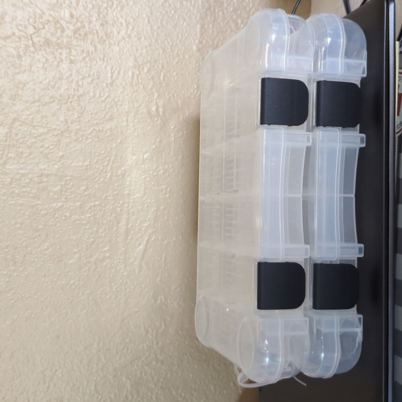 .. Storage containers - Picture 3 of 9